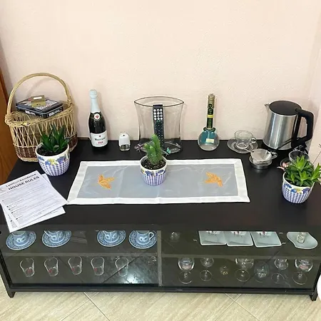 Spacious With 1 Bedrooms And Separate Ki Appartamento Durrës