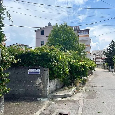 Appartamento Spacious With 1 Bedrooms And Separate Ki