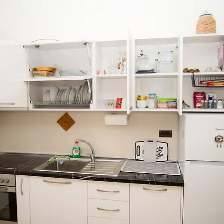Apartament 1 Bed Sleeps 2 With Tv Wifi & Parking