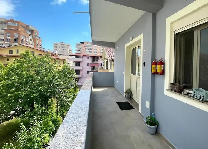 1 Bed Sleeps 2 With Tv Wifi & Parking Apartamento